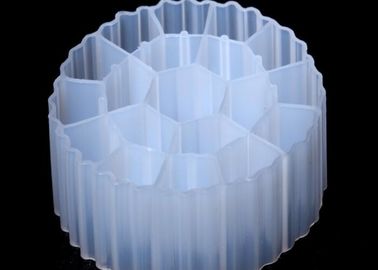 Beli MBBR Bio Balls PE MBBR Filter Media 19 Nomor Lubang Untuk Pengolahan Limbah online manufacture