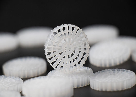 Beli 25*4mm PE64 K5 MBBR Bio Media K5 Warna Putih Dan Perawan Bahan HDPE Untuk Sistem RAS online manufacture