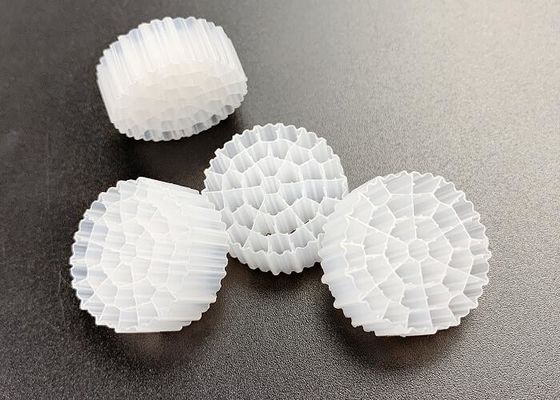 Beli IFAS FDA Safty HDPE Warna Putih MBBR Biocell Filter Media Teknologi A/O online manufacture