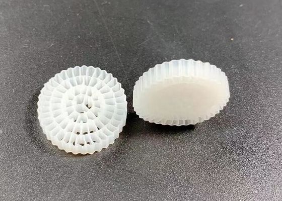 HDPE Mbbr Carrier Biofilter Untuk Peternakan Ikan Tantung Tempat Tidur 25x4MM