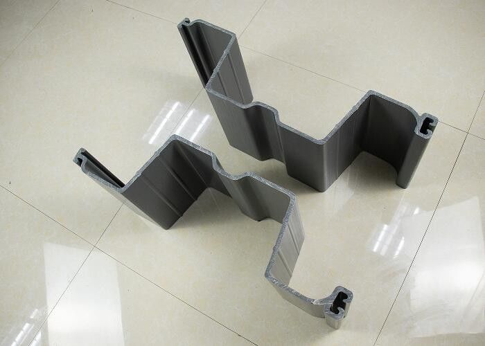 Plastik UPVC Pvc Sheet Piling Untuk Seawalls Konstruksi Sipil Warna abu-abu