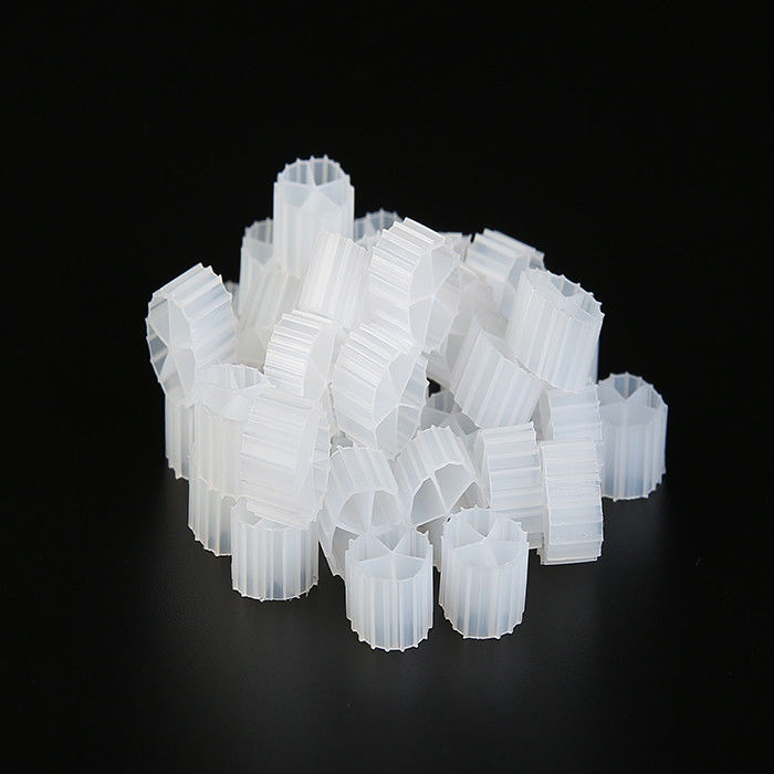 Lima Lubang Bahan HDPE MBBR K1 Media Filter Untuk Akuarium Pengolahan Limbah