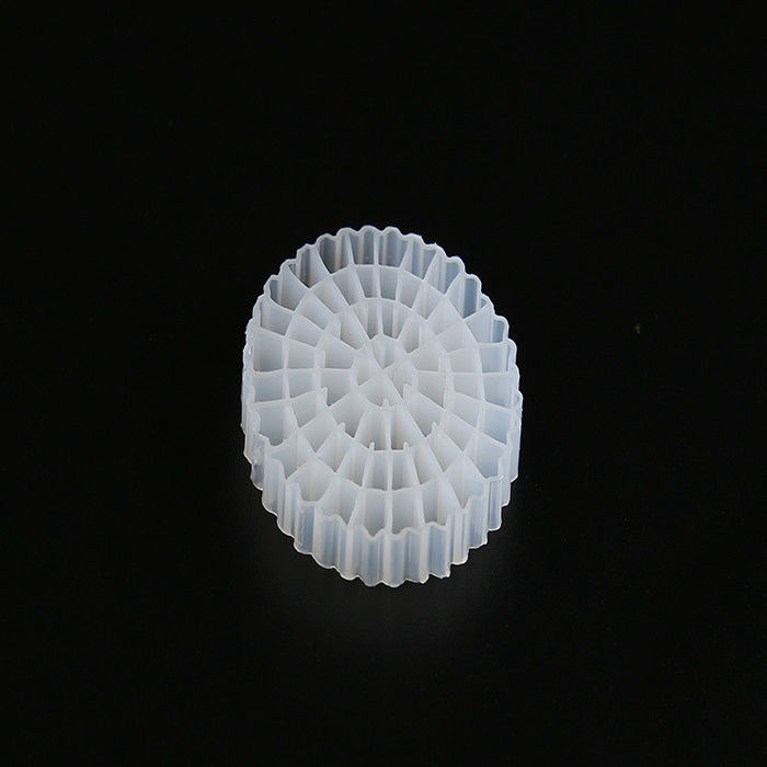 Warna Putih MBBR Bio Media Virgin HDPE Material K5 Untuk Pengolahan Air Limbah