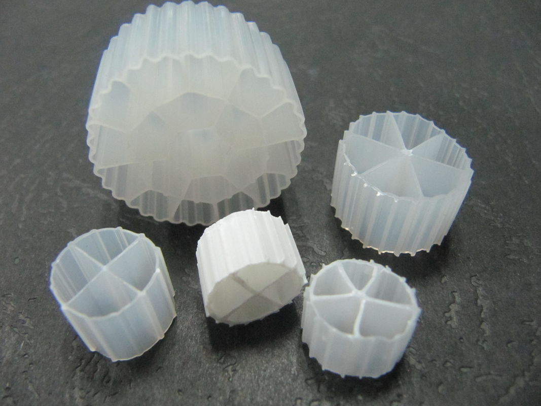 MBBR Bio Filter Media Dengan Warna Putih Dan Bahan HDPE Perawan Untuk Air Limbah