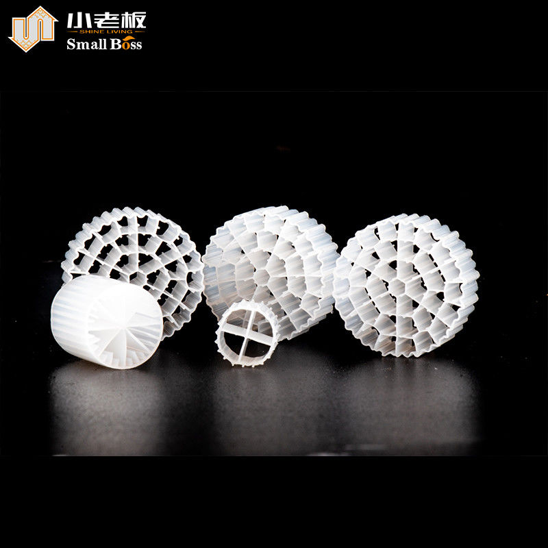PE38 Moving Bed Biofilm Reactor Putih Warna Alam Perawan Bahan HDPE Mbbr Carrier
