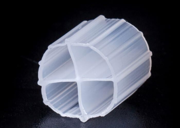 12*9mm MBBR Biofilter Media Dengan Warna Putih Dan Perawan HDPE Material Biopipe Bioballs