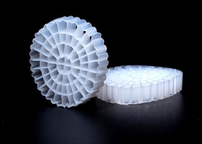 Virgin HDPE Material K5 MBBR Filter Media Dengan Area Permukaan Yang Baik Dan Warna Putih