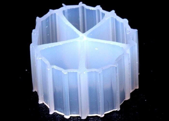 PE FDA Bahan baku Akuarium K1 Micro Filter Media Moving Bed Biofilm Reactor