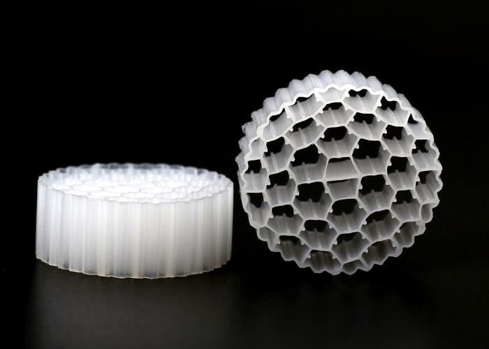 Bola BIO Terapung Media Filter MBBR 16mm X 10mm Bahan HDPE perawan hidrofilik