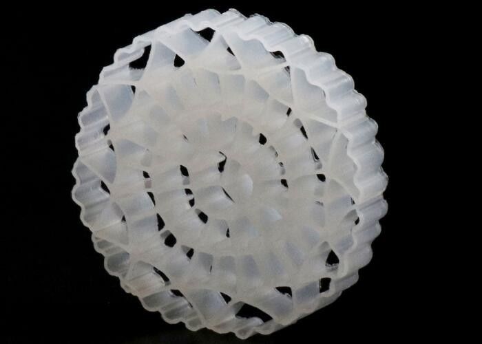 Media Filter HDPE Kaldnes Untuk Kolam Biosel Teknologi MBBR Ketahanan Dampak