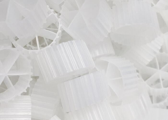 MBBR Media 16*10mm BIO Filter Media Untuk RAS Peternakan Ikan Nitrifikasi Denitrifikasi