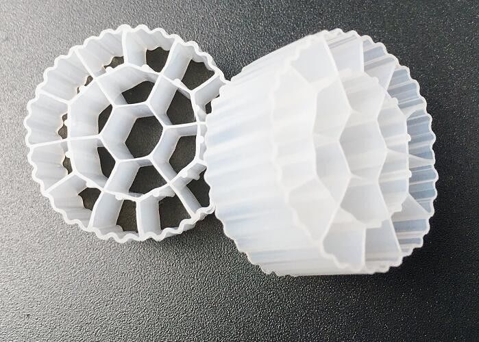 19 Lubang 25*10mm Filter Biomassa Putih Pembawa Media Biofilm Resisten UV