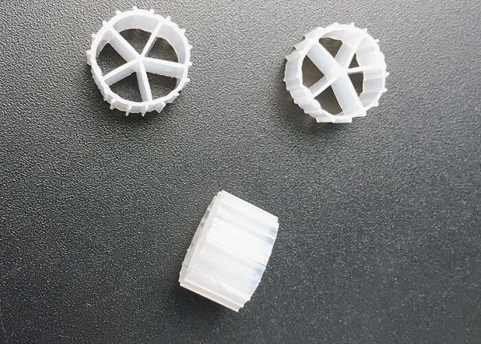 K1 K3 Filter Pengemasan Pengangkut Biofilm Hdpe 10*7mm Ras Peternakan Ikan 5 Kamar