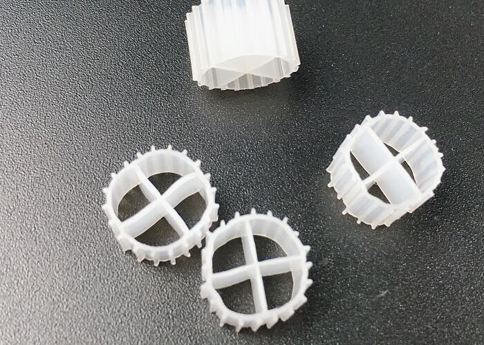 Kaldnes MBBR Bio Filter Media Terapung Bergerak Biofilm Reaktor Akuarium warna putih 11*7mm