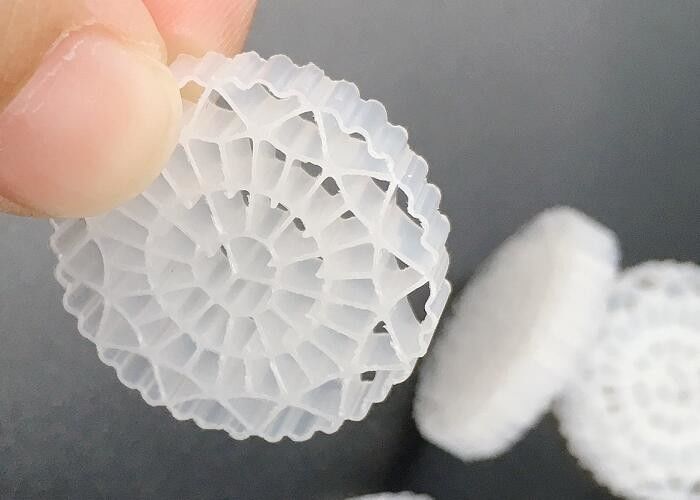 PE63 bentuk bunga MBBR Bio Media Dengan Luas Permukaan Besar 1200m2/m3