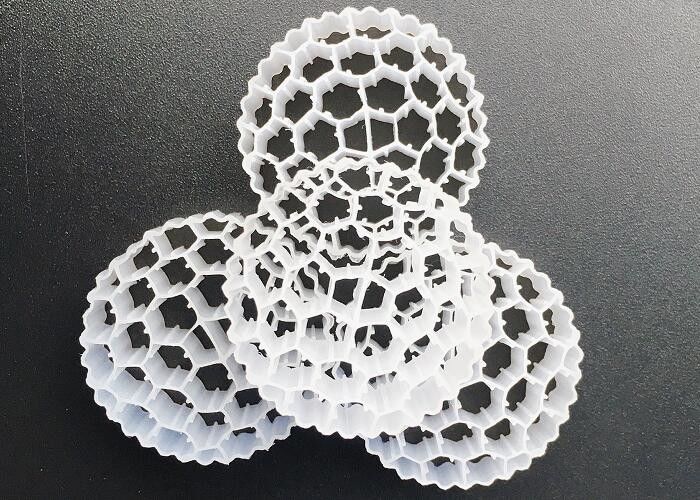 38 Lubang Luas permukaan besar 25*10mm K1 Filter Media Fda Safty Eco White Color Material