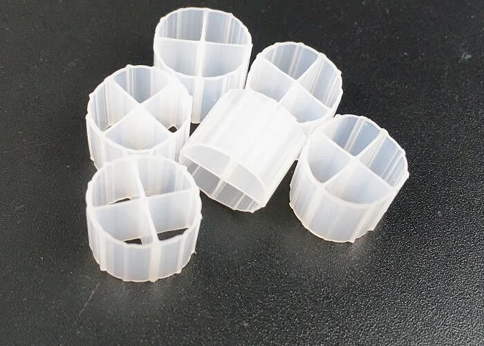 mbbr plastik kolam koi media biologis terapung untuk pengolahan air limbah yang terbuat dari hdpe