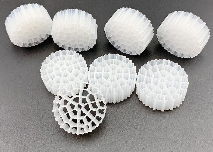 Warna Putih HDPE K1 Filter Media PE37 Untuk Meningkatkan Kualitas Air