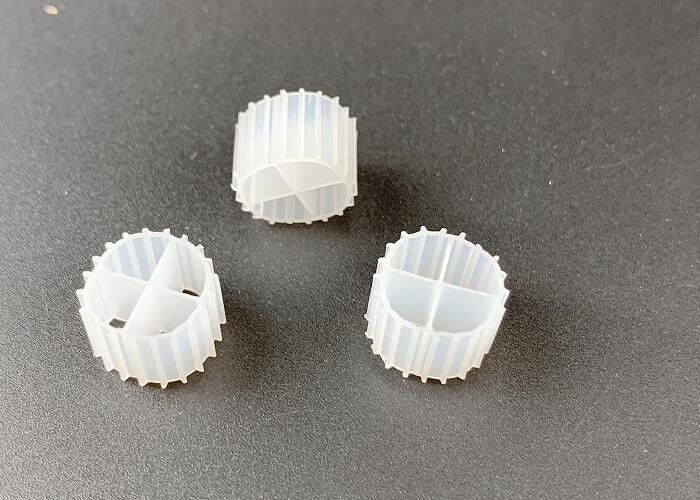 11*7mm MBBR Bio Filter Media K1 Dengan Warna Putih Dan Bahan HDPE Perawan