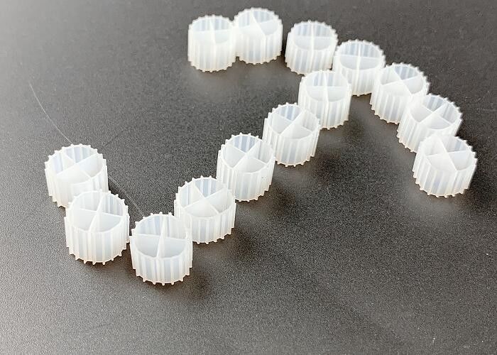 11*7mm MBBR Bio Balls Filter Media Luas permukaan besar