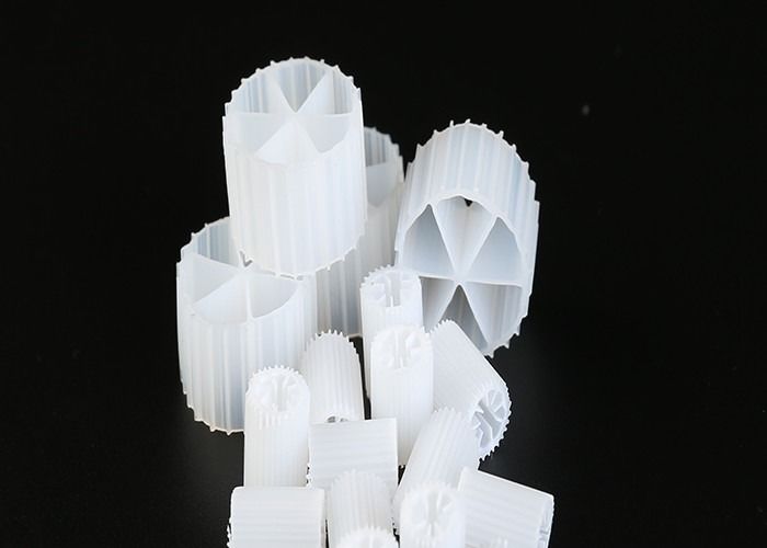 Umur panjang 19 lubang K1 Filter Media Perawan Bahan HDPE Bio Balls Untuk RAS Dan Air Limbah
