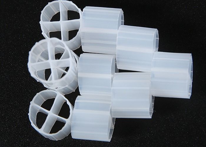 Warna Putih MBBR Bio Carrier Media Untuk Tangki Anaerobik Dengan Bahan HDPE Perawan Dan Ukuran 12 * 9mm