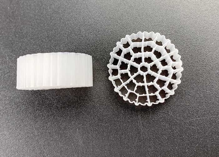 Biotube MBBR Plastik Filter Media 800m2/M3 Permukaan besar