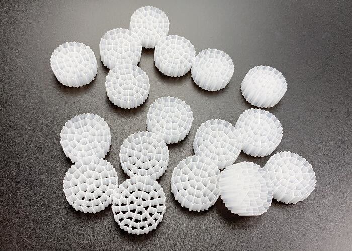 Plastic Bio Media Extrusion Pipe Biotube MBBR Kaldnes Filter Media Warna Apa pun