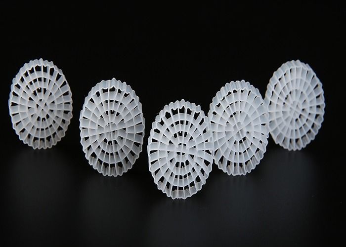 Luas permukaan tinggi K1 Filter Media Putih Perawan Bahan HDPE Penghematan energi