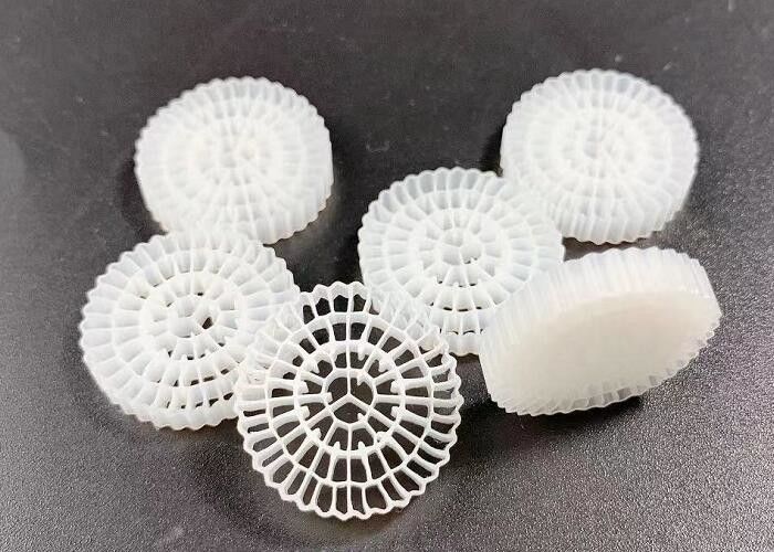 HDPE Mbbr Carrier Biofilter Untuk Peternakan Ikan Tantung Tempat Tidur 25x4MM