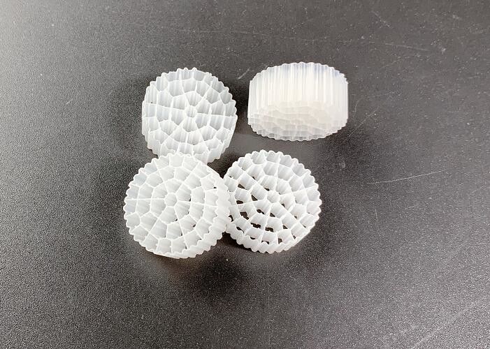 K3 Bergerak Ranjang Biofilm Reaktor MBBR Mengambang Filter Media Udang Plastik Pembawa